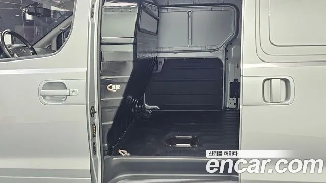 Hyundai Starex 2018 thumb 11