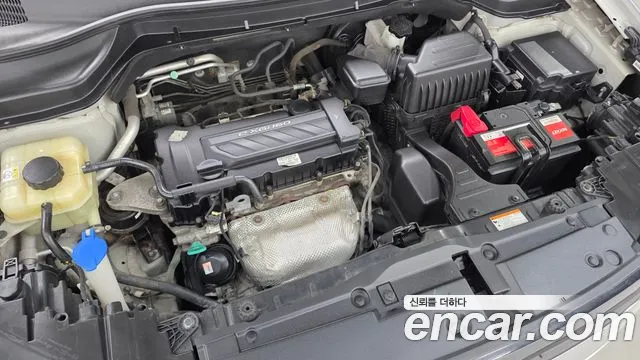 KG_Mobility_Ssangyong TIBOLI 2015 thumb 6