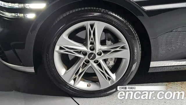 Genesis G90 2023 thumb 5
