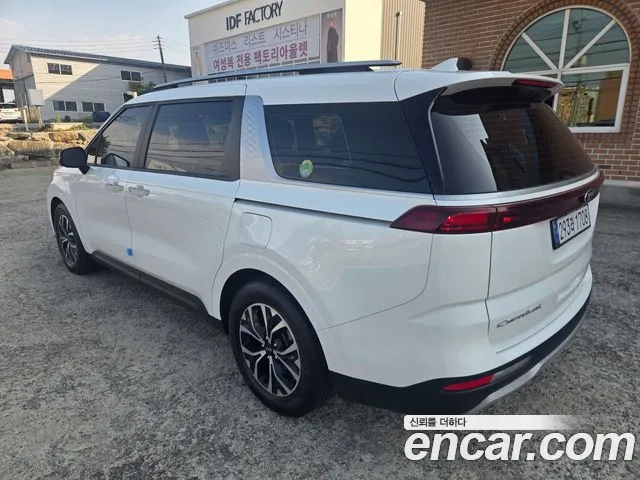 Kia Carnival 2020 thumb 6