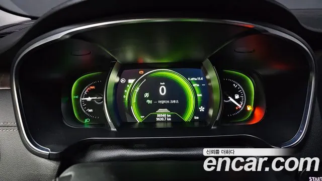 Renault-KoreaSamsung Megane 2016 thumb 8