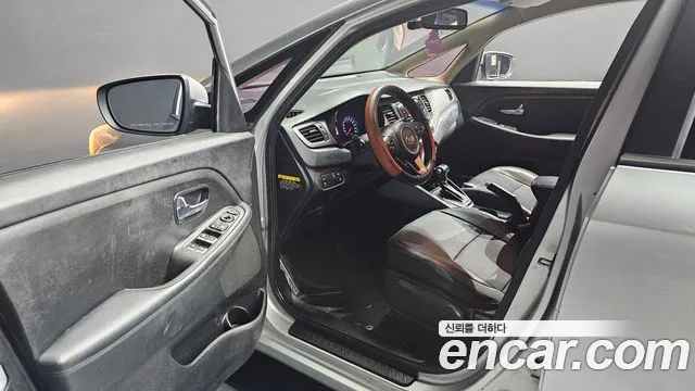 Kia Carens 2014 thumb 10