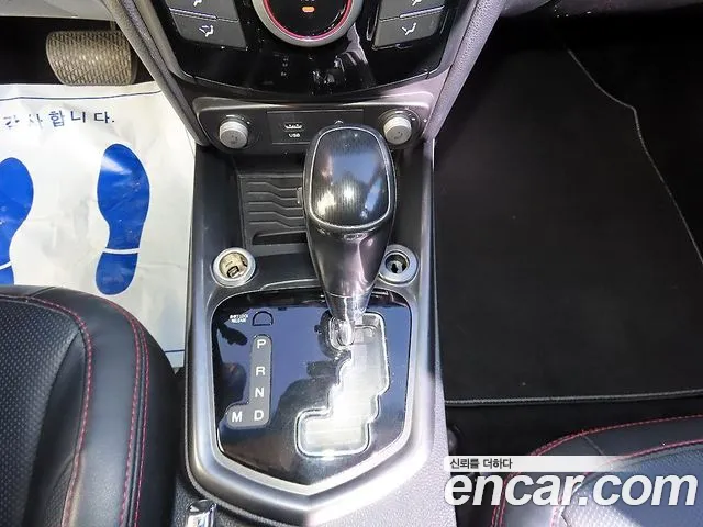 KG_Mobility_Ssangyong TIBOLI 2017 thumb 10