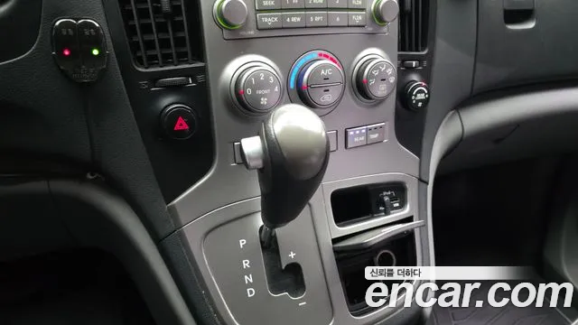 Hyundai Starex 2013 thumb 9
