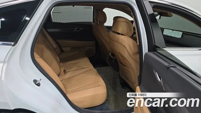 Genesis G80 2021 thumb 11