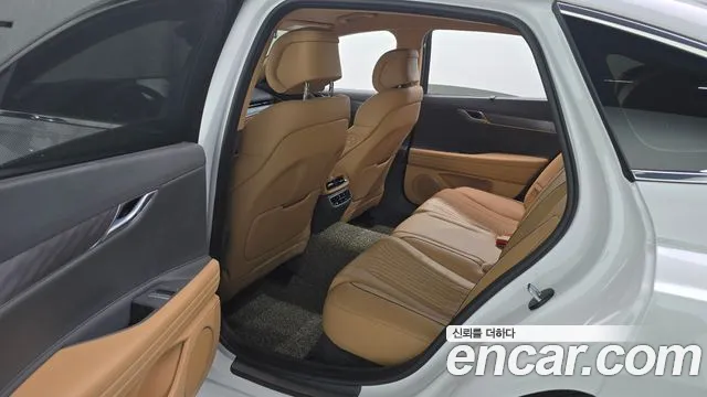 Genesis G80 2021 thumb 12