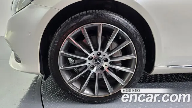 Mercedes-Benz E-Класс 2018 thumb 4