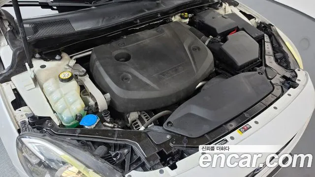 Volvo V40 2015 thumb 6