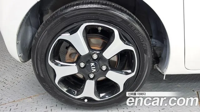 Kia Ray 2016 thumb 5