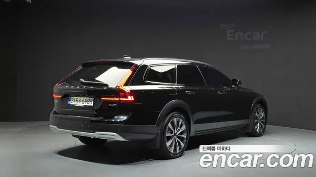 Volvo V90 2023 thumb 2