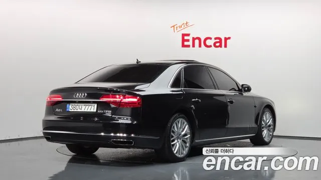 Audi A8 2015 thumb 2