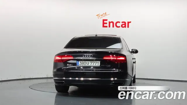 Audi A8 2015 thumb 4