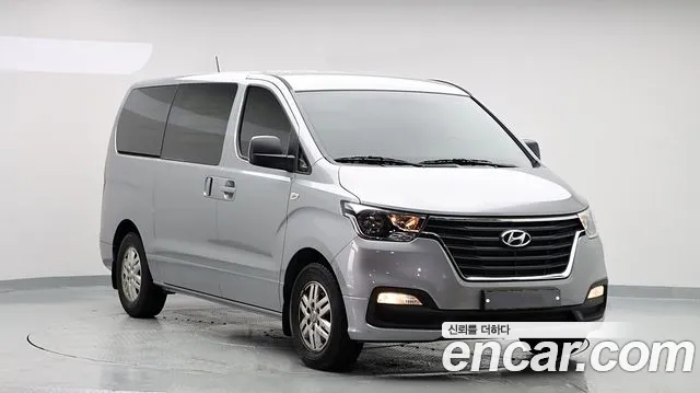 Hyundai Starex 2021 thumb 3
