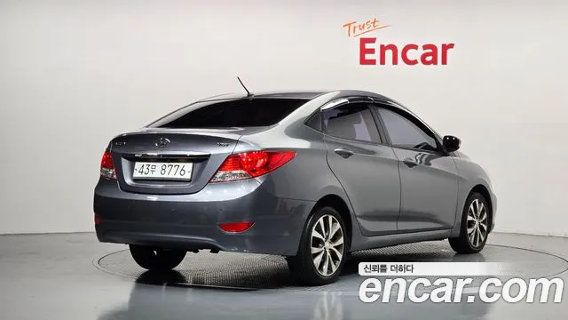 Hyundai Accent 2014 thumb 2
