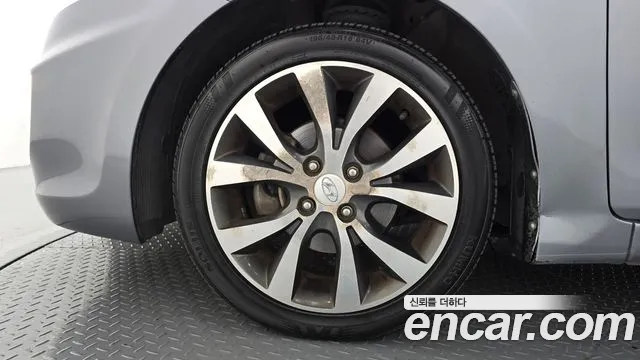 Hyundai Accent 2014 thumb 5