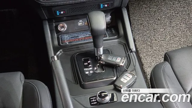 KG_Mobility_Ssangyong Rexton 2022 thumb 9