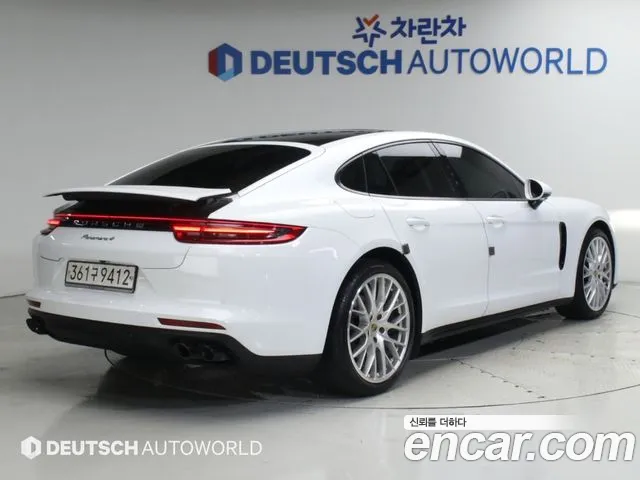 Porsche Panamera 2020 thumb 2