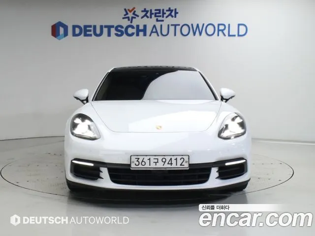 Porsche Panamera 2020 thumb 3