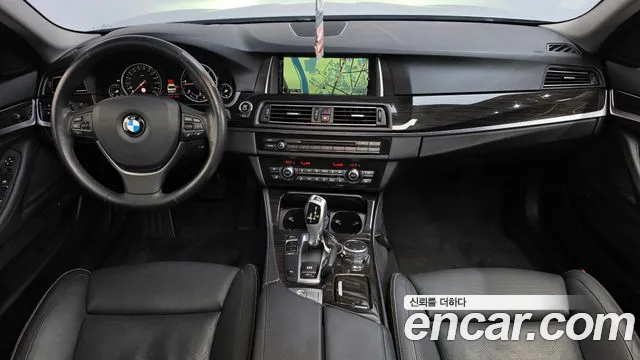 BMW 5-Series 2016 thumb 7