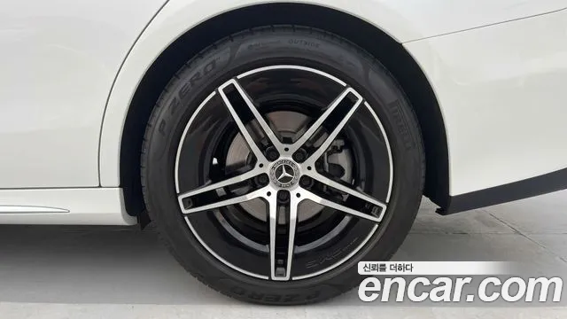 Mercedes-Benz E-Класс 2026 thumb 5