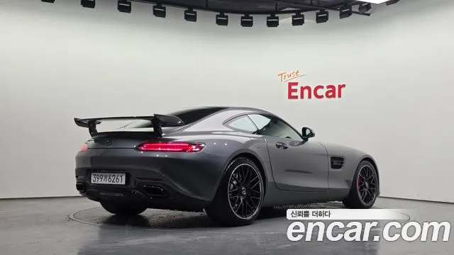 Mercedes-Benz AMG GT 2016 thumb 2