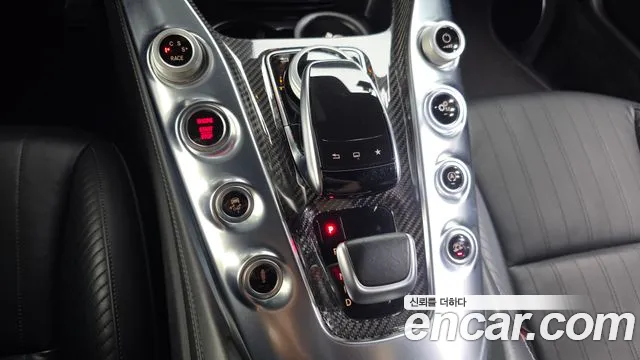 Mercedes-Benz AMG GT 2016 thumb 9