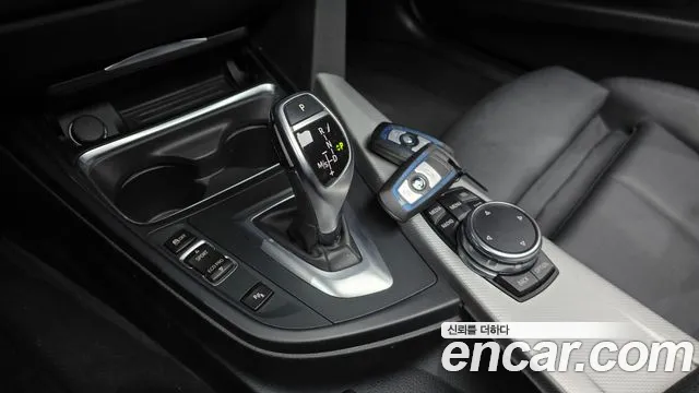 BMW 3-Series 2015 thumb 9