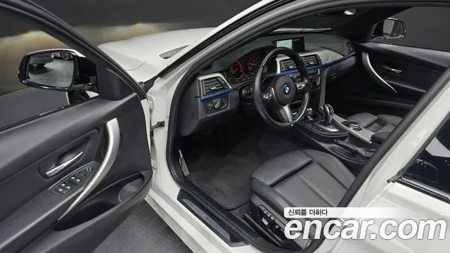 BMW 3-Series 2015 thumb 10