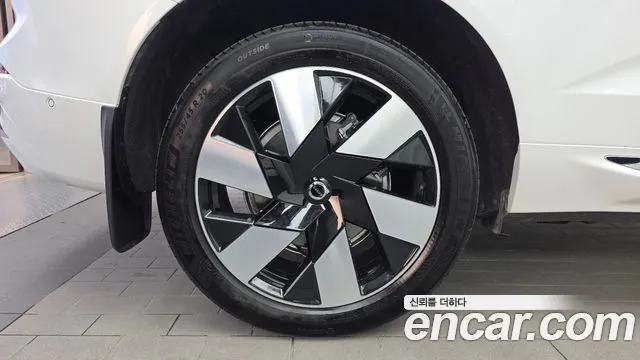 Volvo XC60 2025 thumb 5