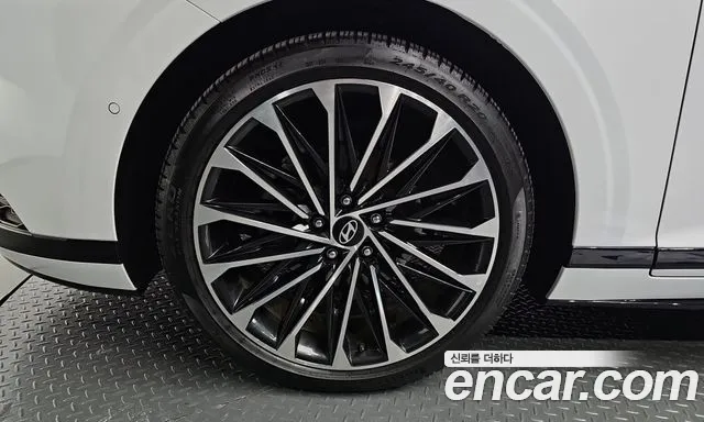 Hyundai Grandeur 2023 thumb 4