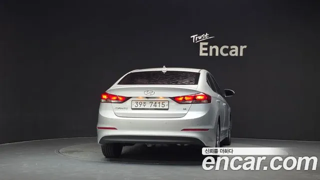 Hyundai Avante 2018 thumb 4