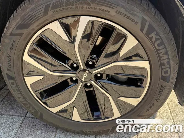 Kia EV6 2022 thumb 9