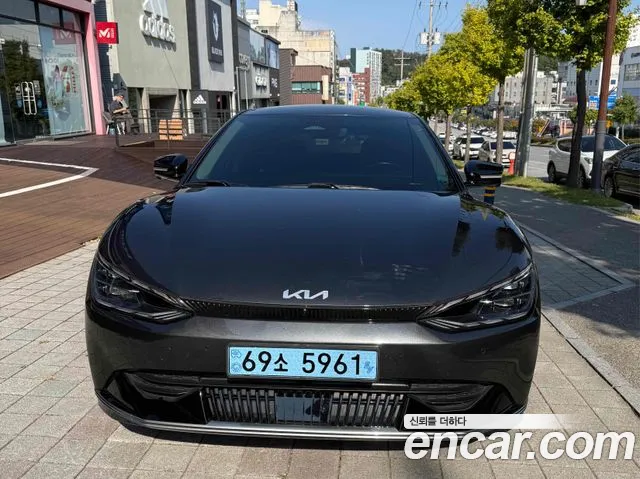 Kia EV6 2022 thumb 11