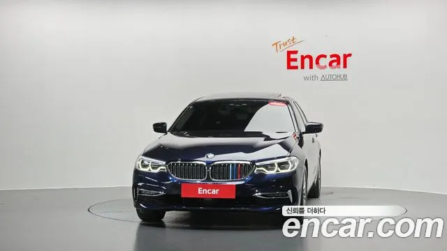 BMW 5-Series 2020 thumb 2