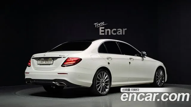 Mercedes-Benz E-Класс 2017 thumb 2