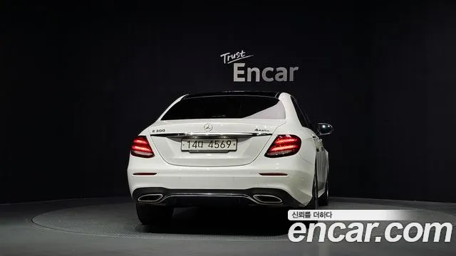 Mercedes-Benz E-Класс 2017 thumb 4