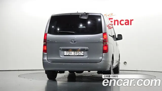Hyundai Starex 2017 thumb 3