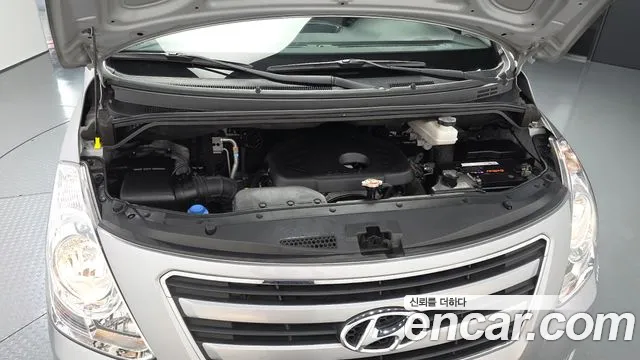 Hyundai Starex 2017 thumb 5