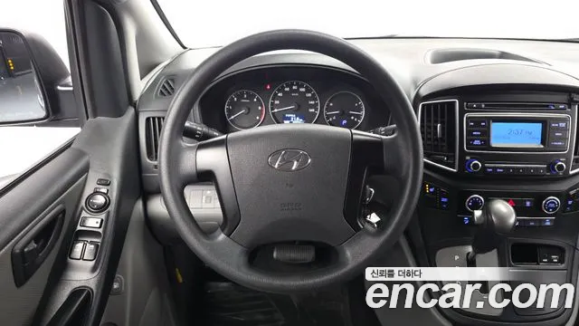 Hyundai Starex 2017 thumb 12
