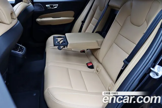 Volvo S60 2022 thumb 7