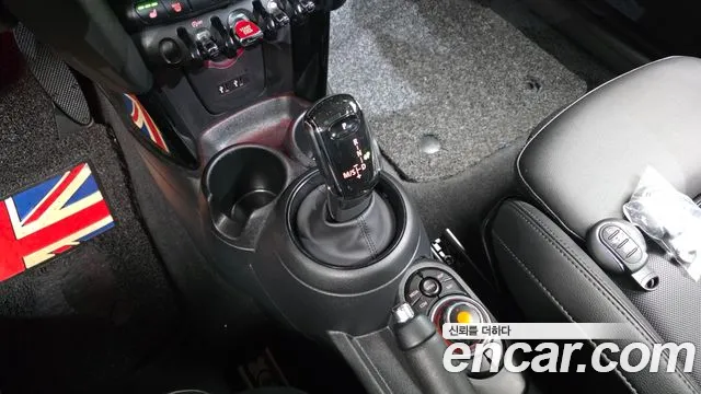 MINI Hatch 2020 thumb 9