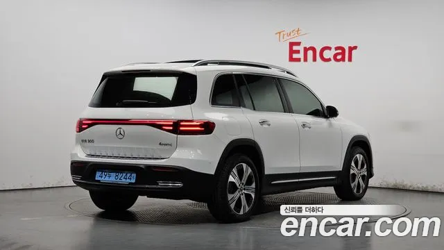 Mercedes-Benz EQB 2025 thumb 2