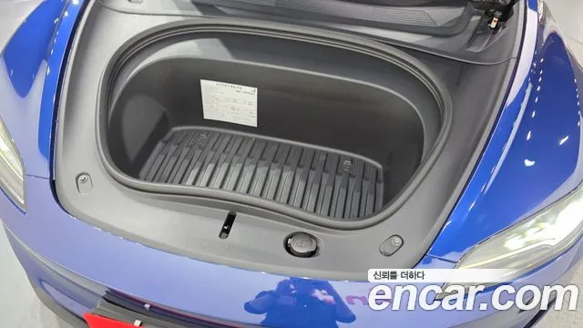Tesla Model 3 2024 thumb 6