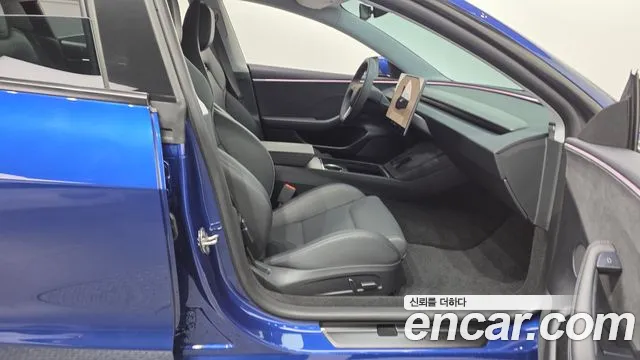 Tesla Model 3 2024 thumb 11