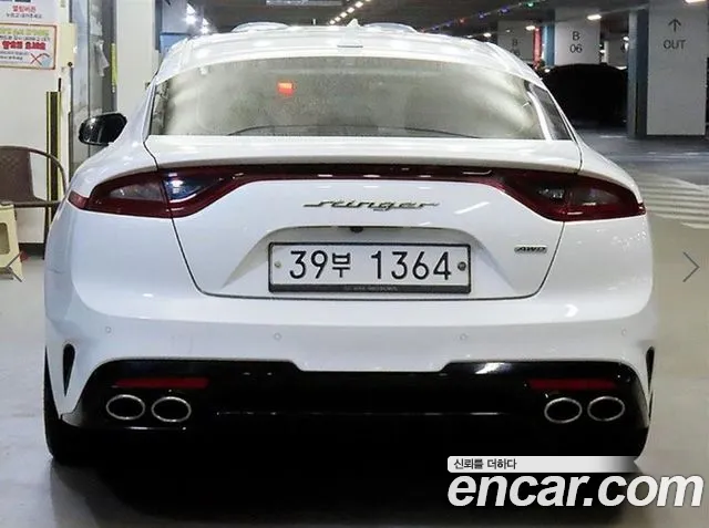 Kia Stinger 2018 thumb 5