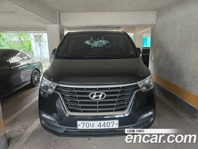 Hyundai Starex 2019 thumb 3