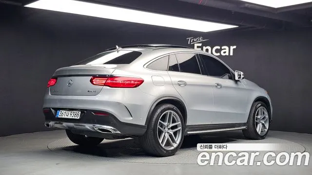 Mercedes-Benz GLE 2017 thumb 2