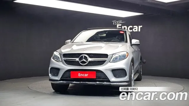 Mercedes-Benz GLE 2017 thumb 3