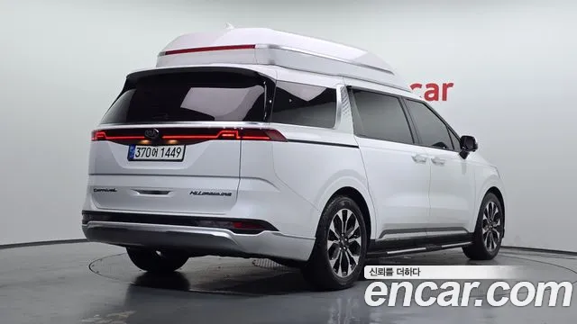 Kia Carnival 2021 thumb 2