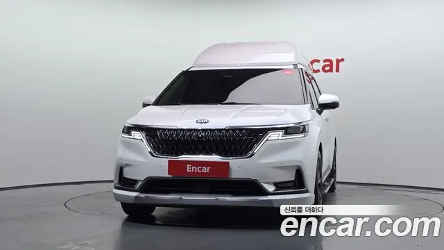 Kia Carnival 2021 thumb 3